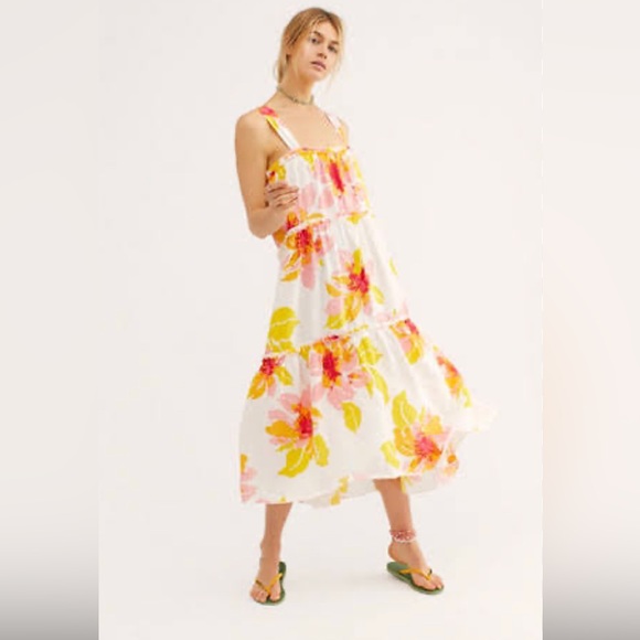 Free People Dresses & Skirts - EUC Free People linen blend floral dress
